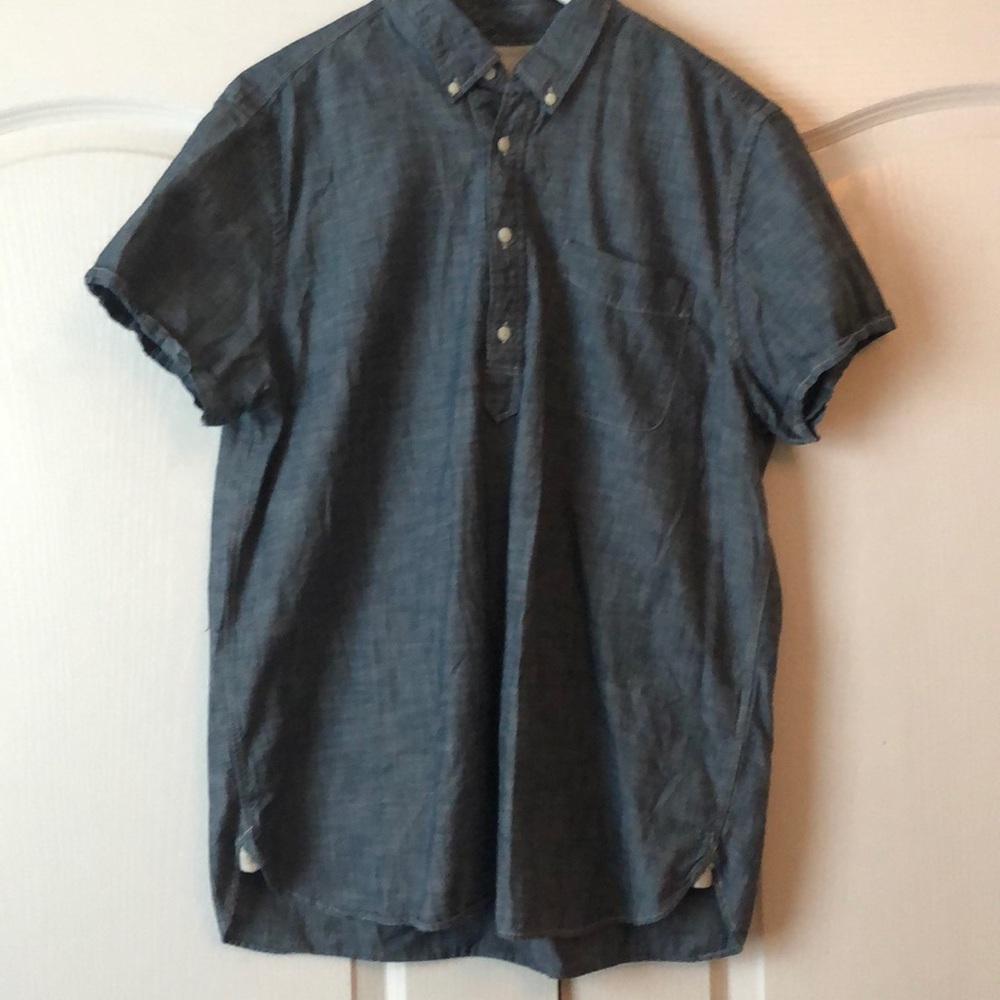 GAP - light denim - short sleeve - shirt.
